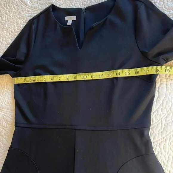 Talbots Stretchy Knit Dress Women’s Size 8 Solid Black Pockets Fit and Flare - Picture 7 of 17